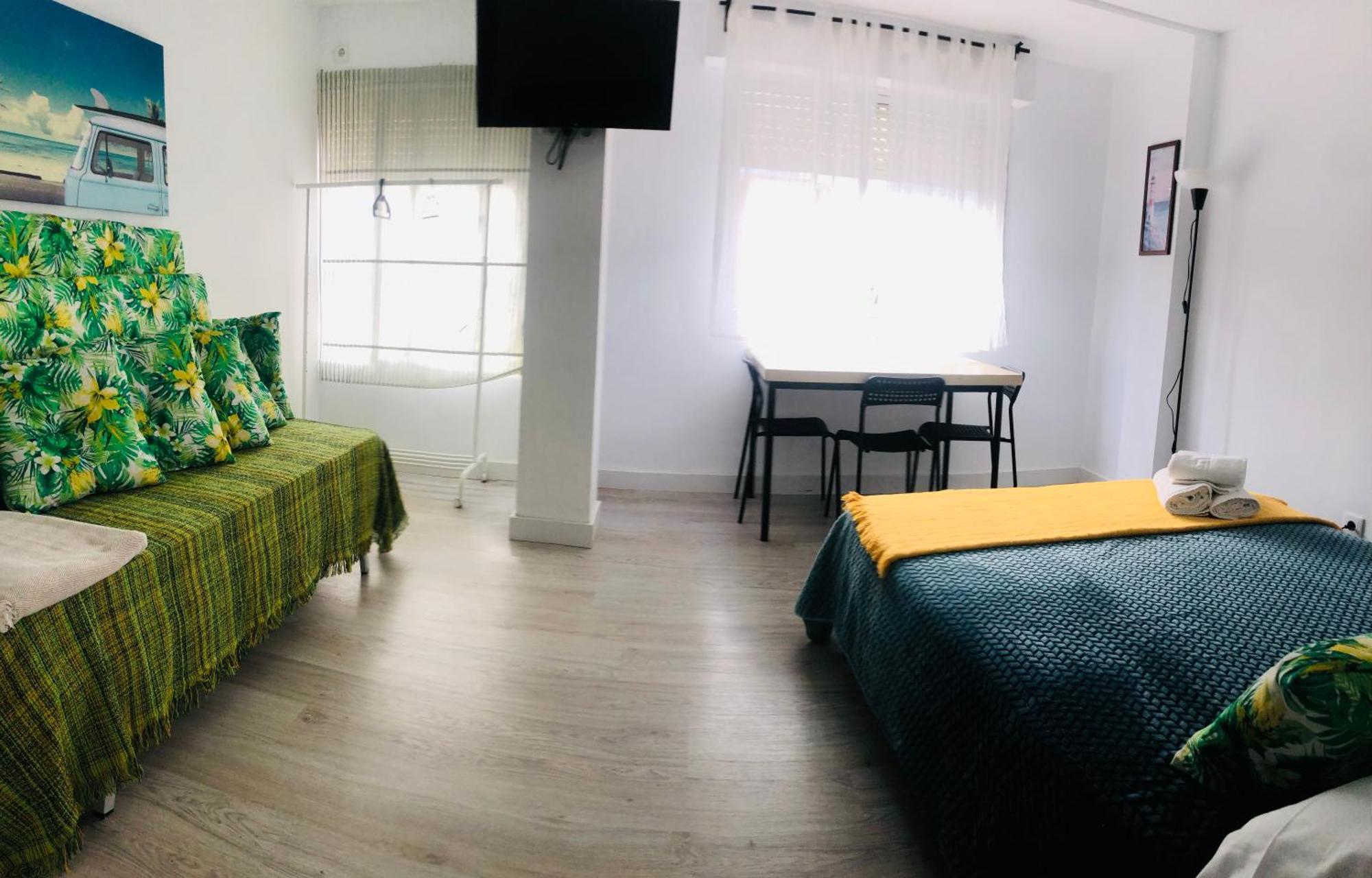 Mercado Huelin Apartments Malaga Room photo